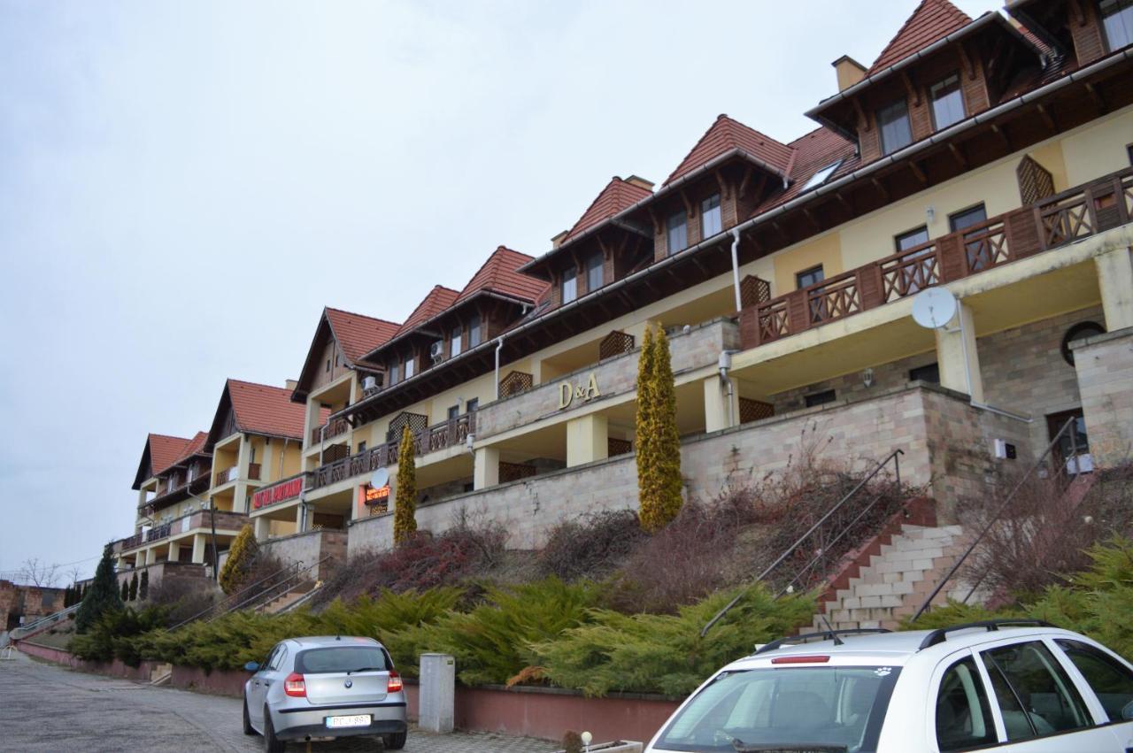 Chill Hill Apartment
